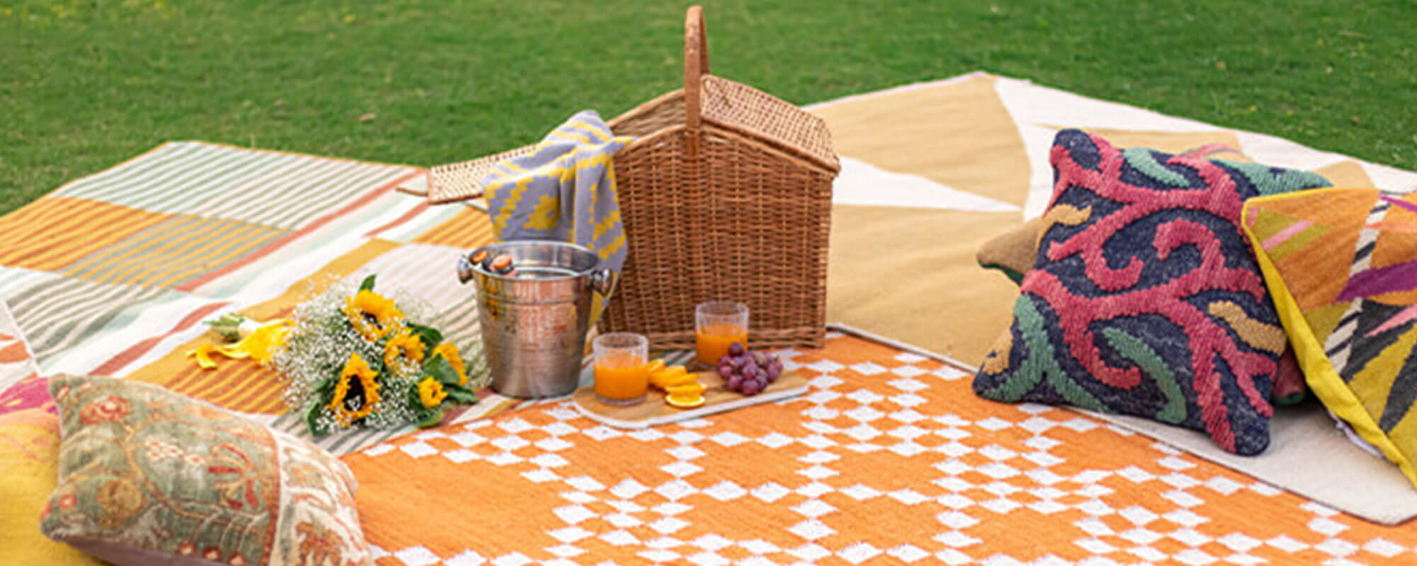 Can Outdoor Rugs Be Left Outside In Winter