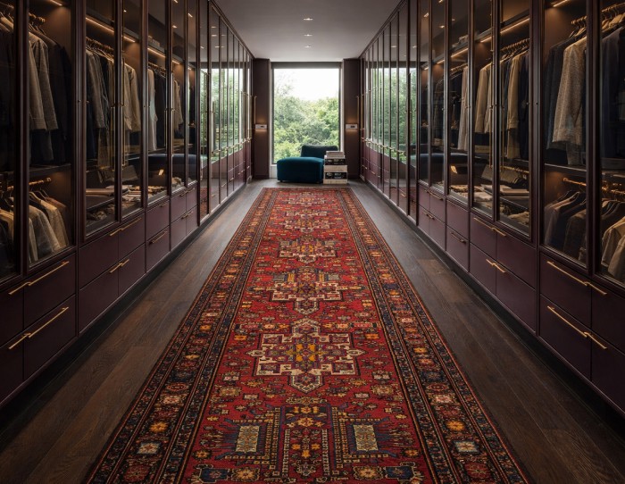 Traditional runner rug