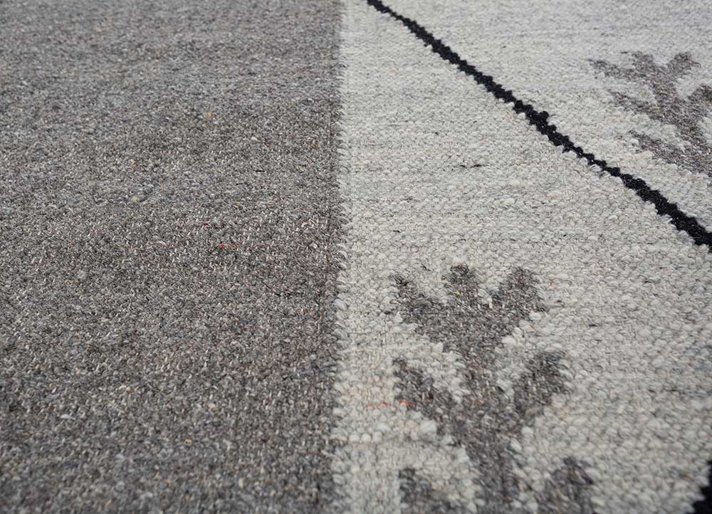 bedouin grey and black wool and viscose flat weaves Rug - CloseUp