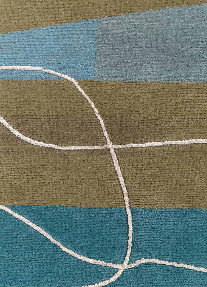 azalea blue wool and bamboo silk hand knotted Rug - CloseUp