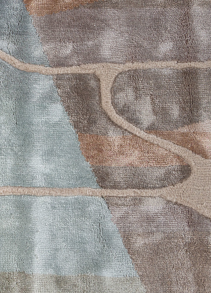 azalea beige and brown wool and bamboo silk hand knotted Rug - CloseUp
