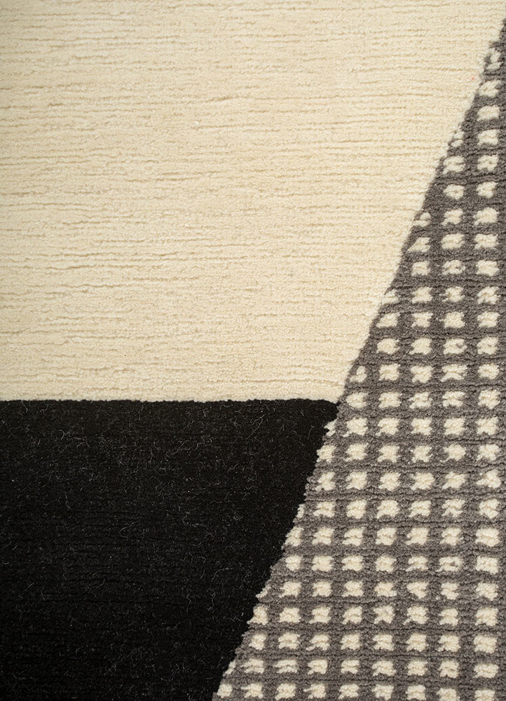 box ivory wool hand knotted Rug - CloseUp