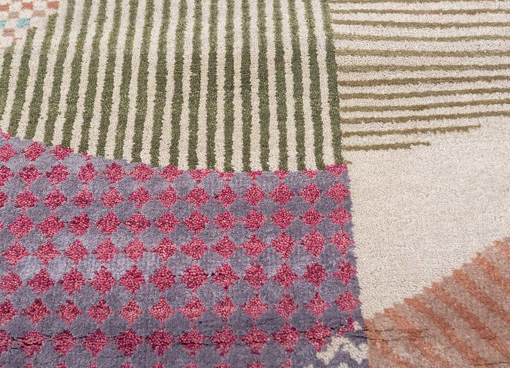 candyfloss ivory wool and bamboo silk hand knotted Rug - CloseUp candyfloss ivory wool and bamboo silk hand knotted Rug - CloseUp