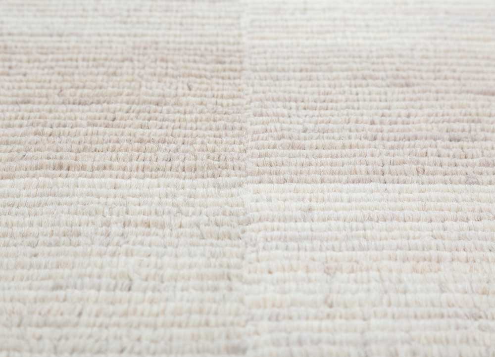 saga ivory wool hand loom Rug - CloseUp saga ivory wool hand loom Rug - CloseUp