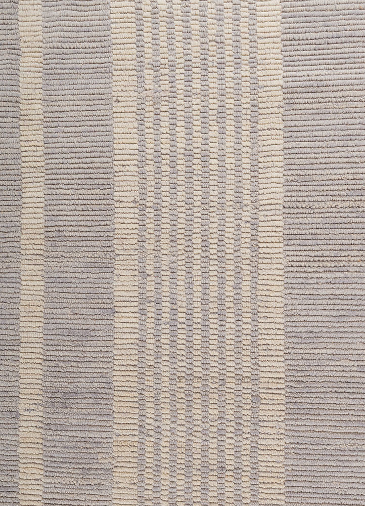 contour grey and black wool hand loom Rug - CloseUp