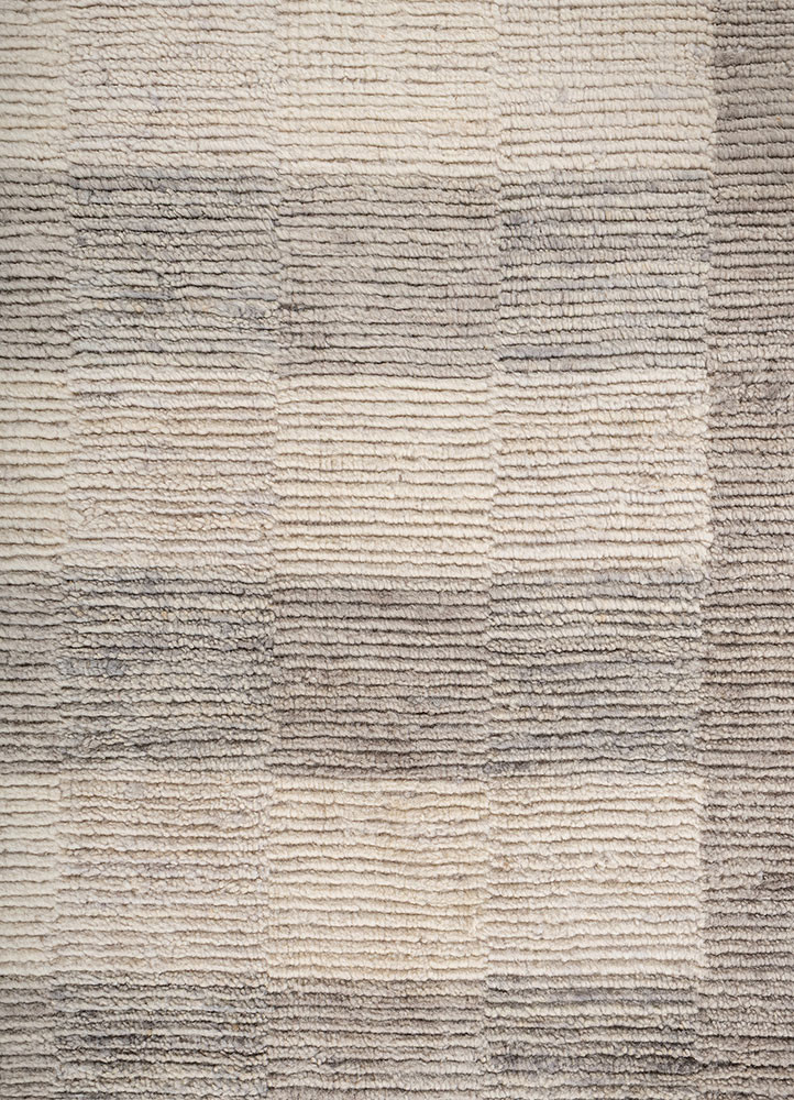 contour blue wool hand loom Rug - CloseUp