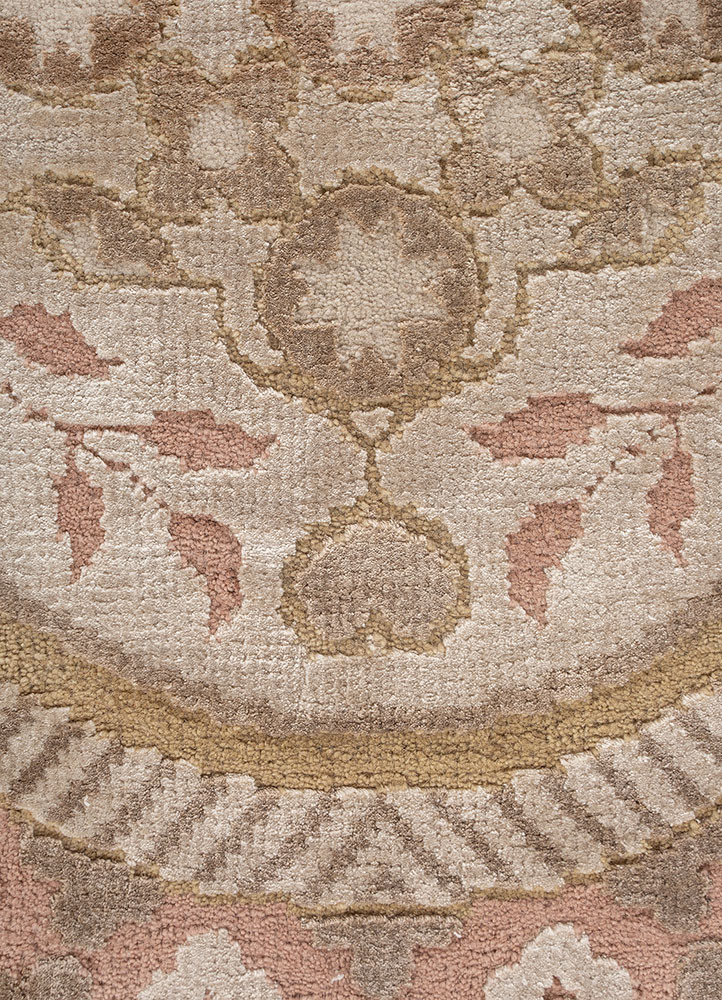 khidki ivory wool and bamboo silk hand knotted Rug - CloseUp