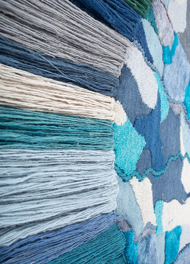aprezo blue wool and bamboo silk hand knotted Rug - CloseUp aprezo blue wool and bamboo silk hand knotted Rug - CloseUp