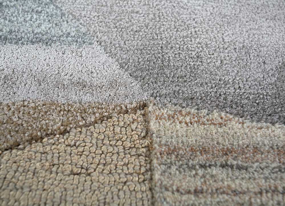 come around grey and black wool and viscose hand tufted Rug - CloseUp come around grey and black wool and viscose hand tufted Rug - CloseUp