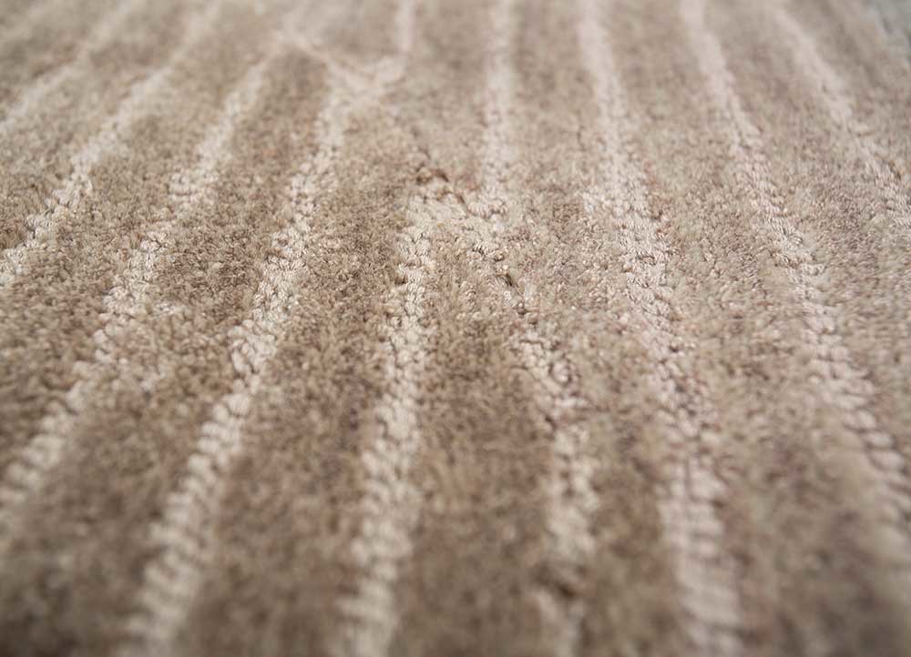 come around grey and black wool and viscose hand tufted Rug - CloseUp come around grey and black wool and viscose hand tufted Rug - CloseUp