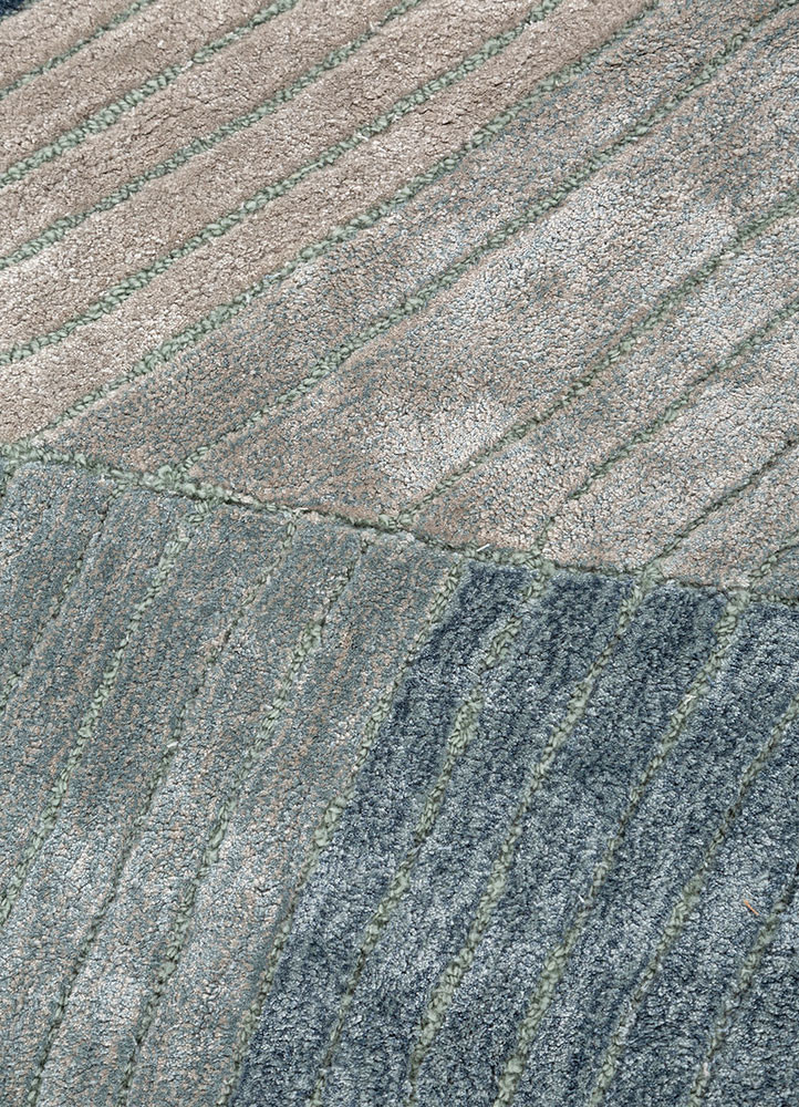 lucid blue wool and viscose hand tufted Rug - CloseUp