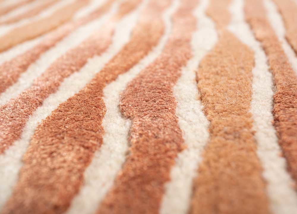 lucid ivory wool and viscose hand tufted Rug - CloseUp