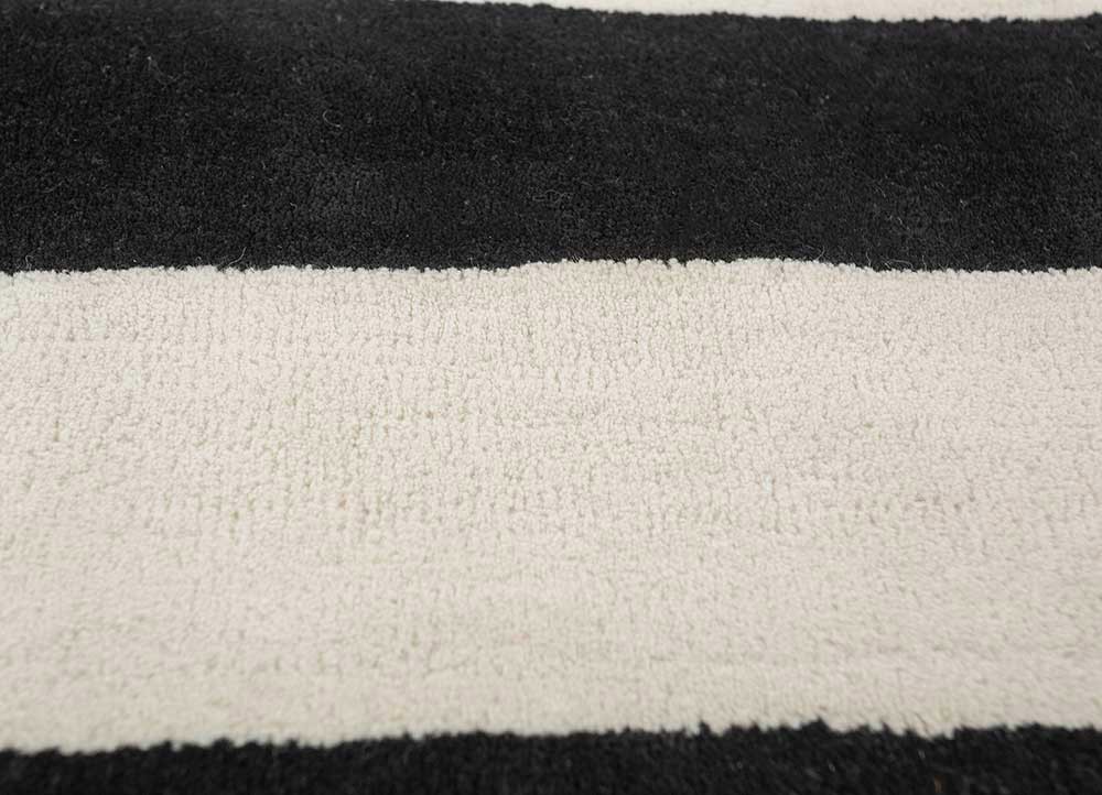 adrift ivory wool hand tufted Rug - CloseUp