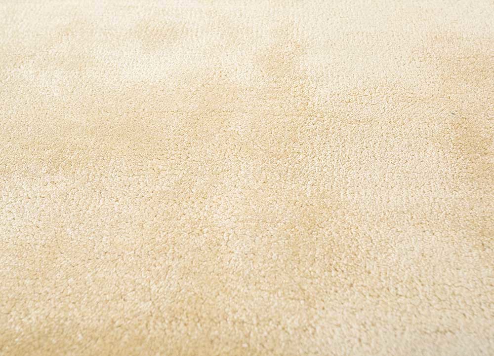 cera gold viscose hand tufted Rug - CloseUp