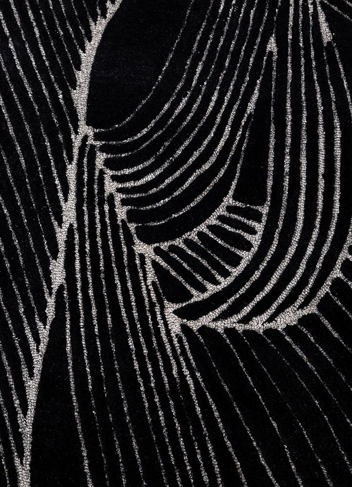 infini grey and black wool and viscose hand tufted Rug - CloseUp