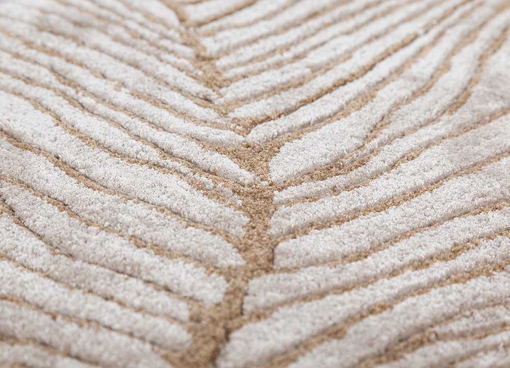 wild wanderlust ivory wool and viscose hand tufted Rug - CloseUp