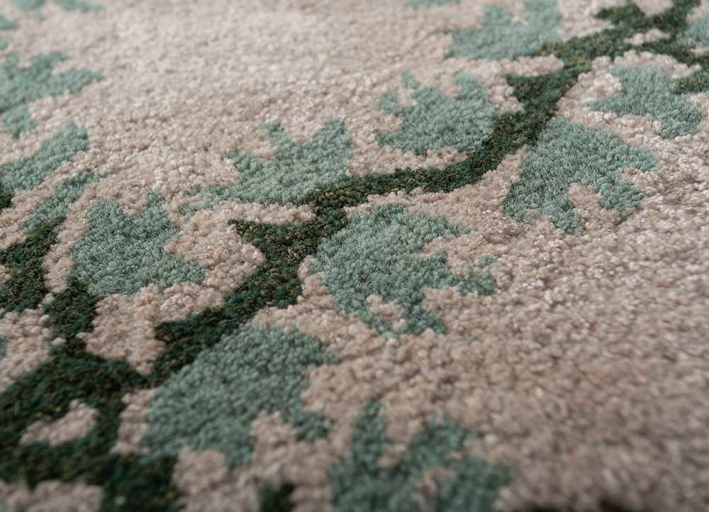 wild wanderlust ivory wool and viscose hand tufted Rug - CloseUp