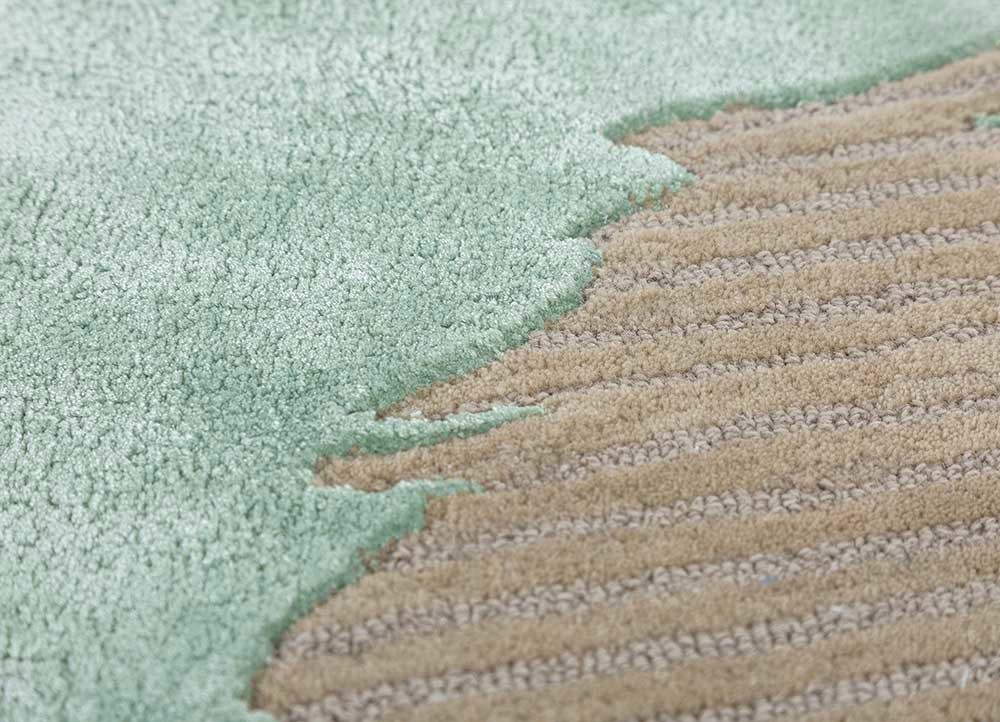 adrift gold wool and viscose hand tufted Rug - CloseUp