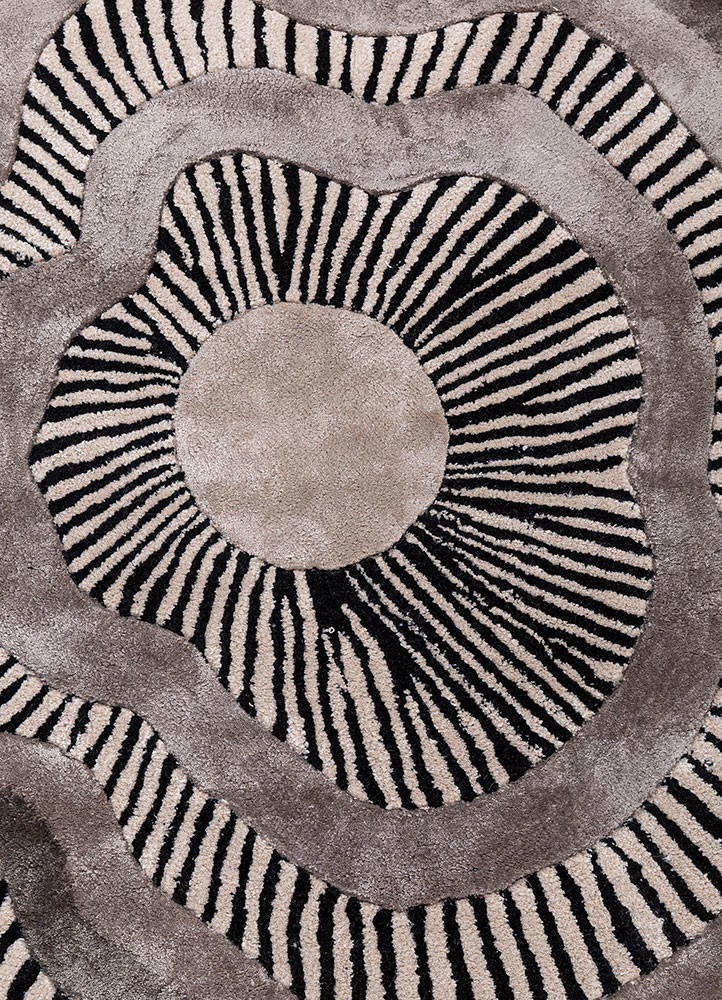 adrift grey and black wool and viscose hand tufted Rug - CloseUp adrift grey and black wool and viscose hand tufted Rug - CloseUp