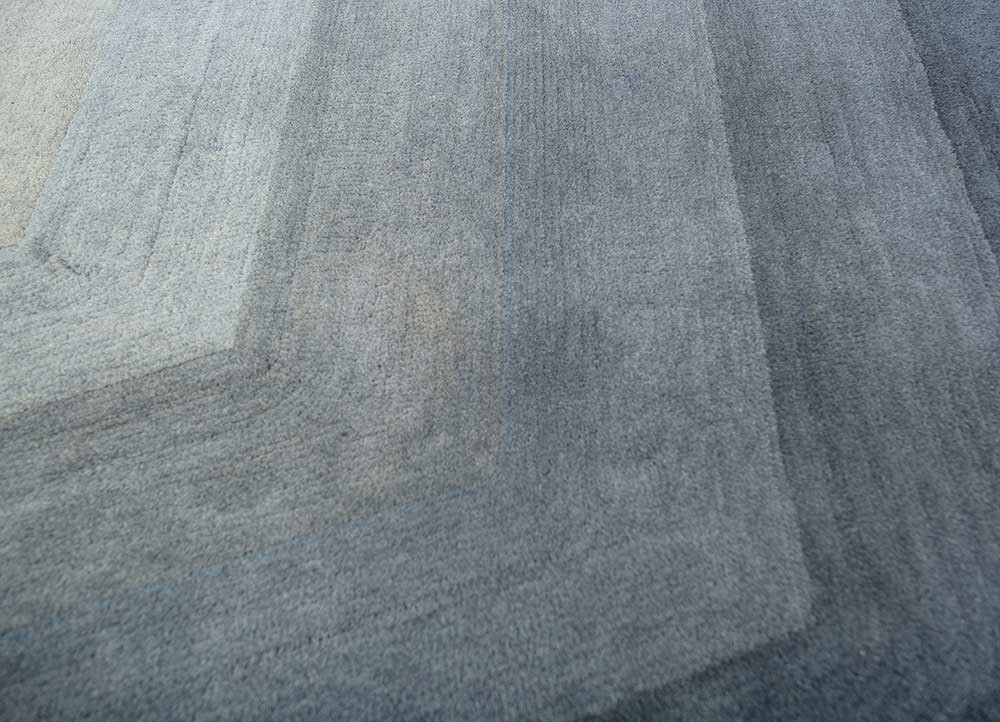 chroma blue wool hand tufted Rug - CloseUp