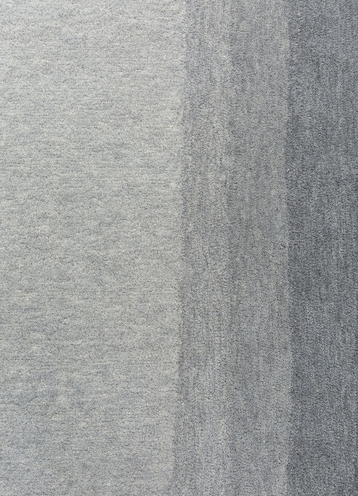 chroma grey and black wool hand tufted Rug - CloseUp