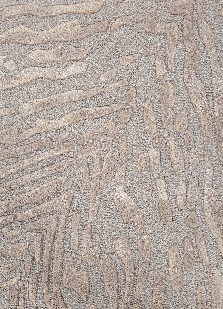 aprezo grey and black wool and viscose hand tufted Rug - CloseUp