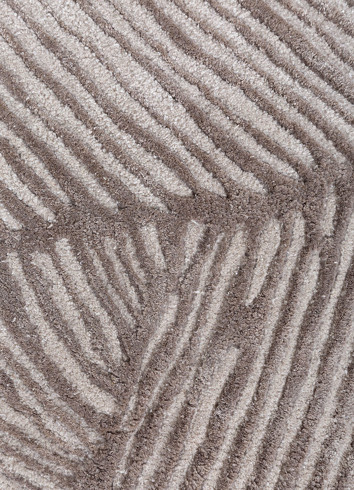 lucid beige and brown wool and viscose hand tufted Rug - CloseUp lucid beige and brown wool and viscose hand tufted Rug - CloseUp