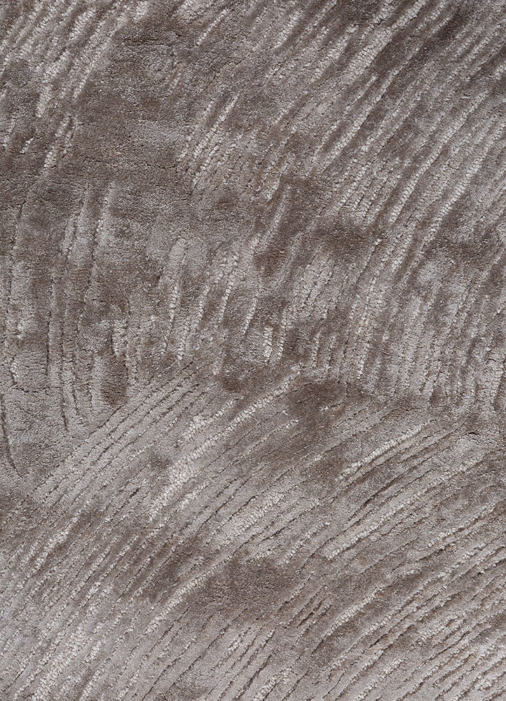 lucid beige and brown wool and viscose hand tufted Rug - CloseUp