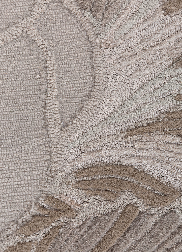 aurelia grey and black wool and viscose hand tufted Rug - CloseUp