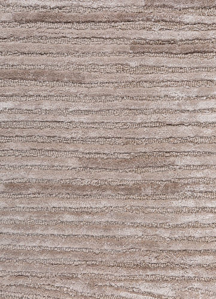 lucid ivory wool and viscose hand tufted Rug - CloseUp
