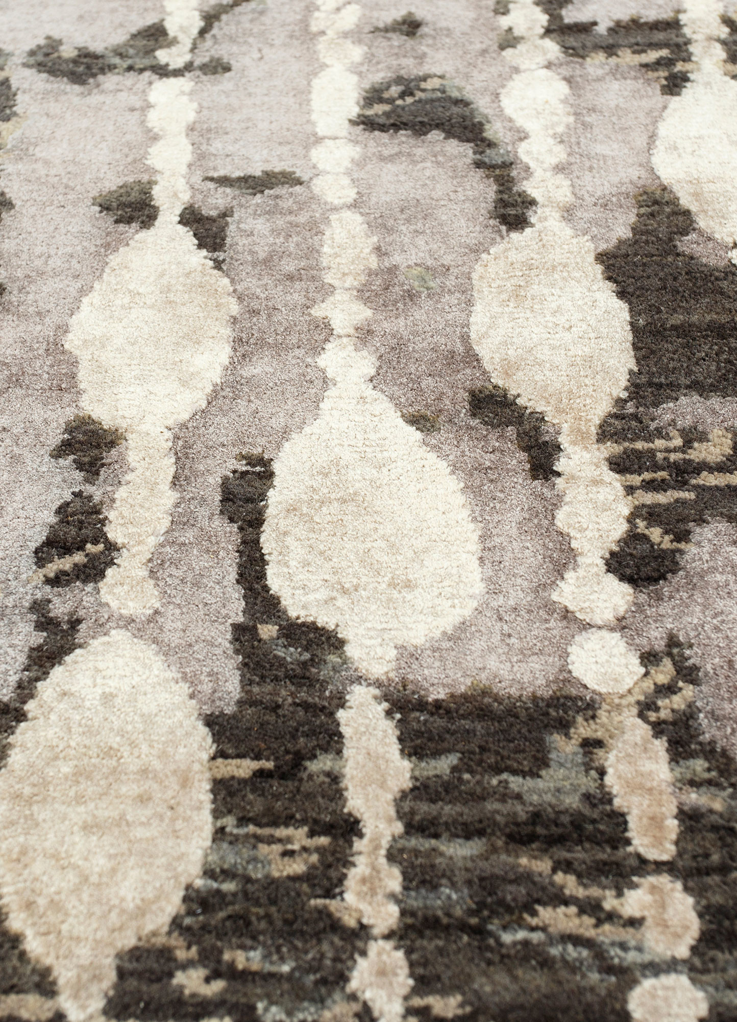 pansy beige and brown wool and bamboo silk hand knotted Rug - CloseUp pansy beige and brown wool and bamboo silk hand knotted Rug - CloseUp