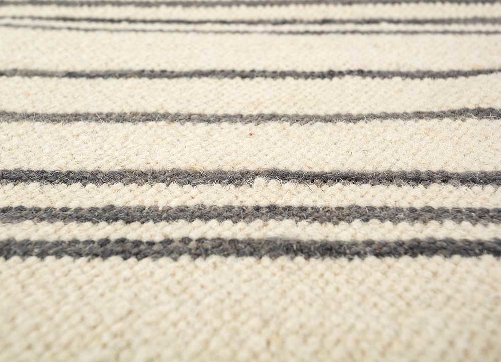 indusbar ivory wool flat weaves Rug - CloseUp