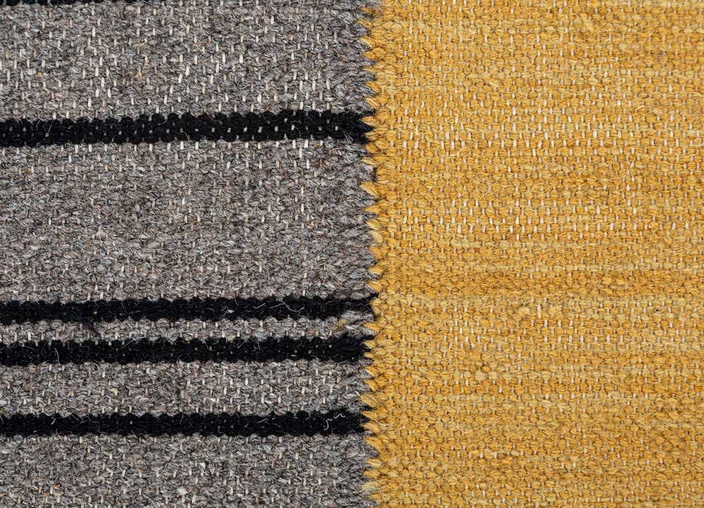 indusbar grey and black wool flat weaves Rug - CloseUp
