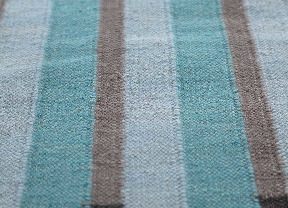checkers blue wool flat weaves Rug - CloseUp