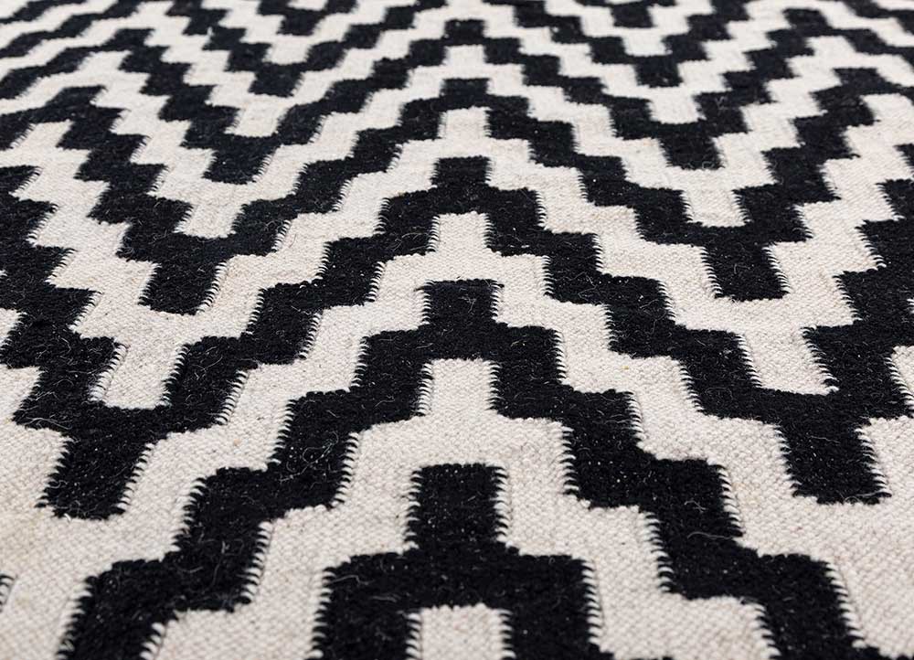alhambra grey and black wool flat weaves Rug - CloseUp alhambra grey and black wool flat weaves Rug - CloseUp