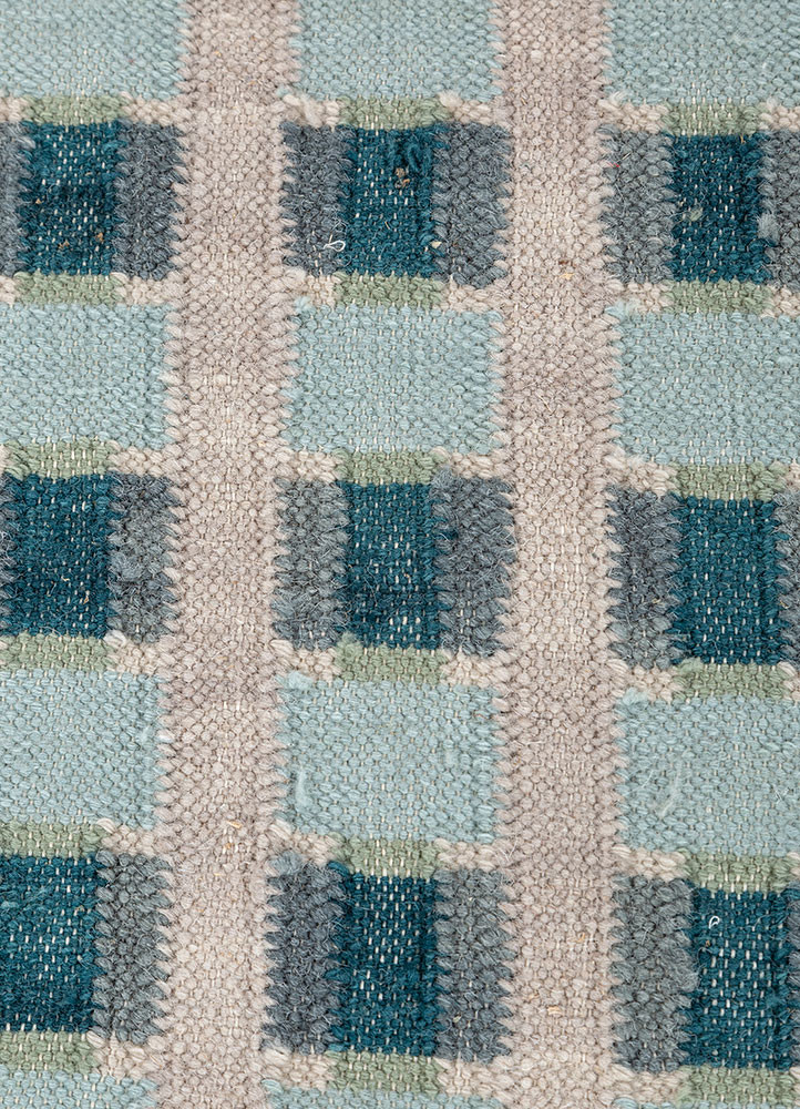 alhambra grey and black wool flat weaves Rug - CloseUp