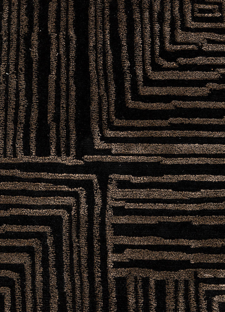 aprezo grey and black acrylic hand knotted Rug - CloseUp