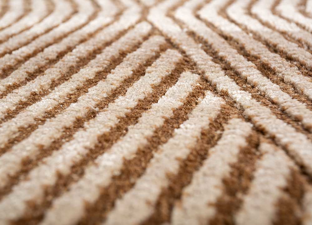 azalea gold bamboo silk hand knotted Rug - CloseUp