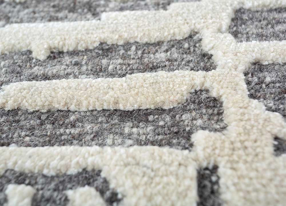 manifest ivory wool and bamboo silk hand knotted Rug - CloseUp manifest ivory wool and bamboo silk hand knotted Rug - CloseUp