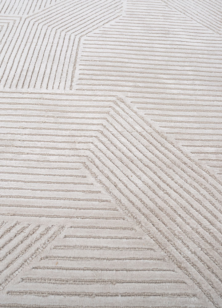 azalea ivory wool and bamboo silk hand knotted Rug - CloseUp azalea ivory wool and bamboo silk hand knotted Rug - CloseUp