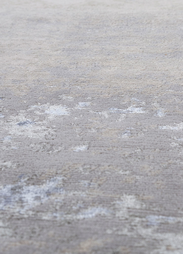entropy blue wool and bamboo silk hand knotted Rug - CloseUp entropy blue wool and bamboo silk hand knotted Rug - CloseUp