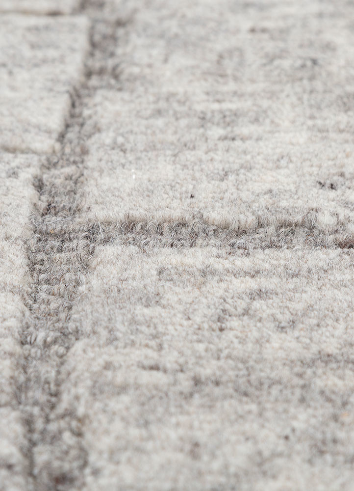 manifest ivory wool hand knotted Rug - CloseUp manifest ivory wool hand knotted Rug - CloseUp