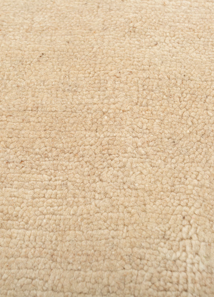 manifest ivory wool hand knotted Rug - CloseUp manifest ivory wool hand knotted Rug - CloseUp