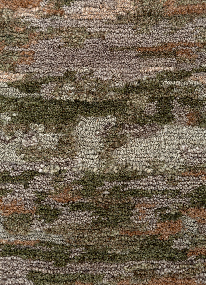 uvenuti grey and black wool hand knotted Rug - CloseUp