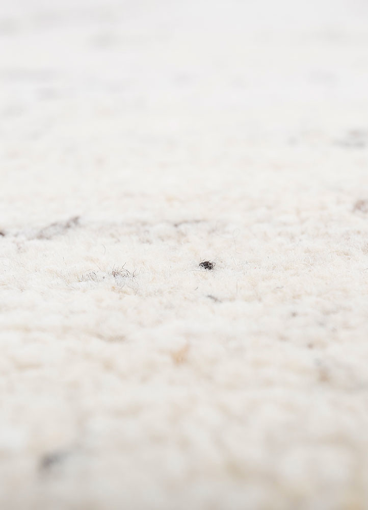 zuri ivory wool hand knotted Rug - CloseUp zuri ivory wool hand knotted Rug - CloseUp