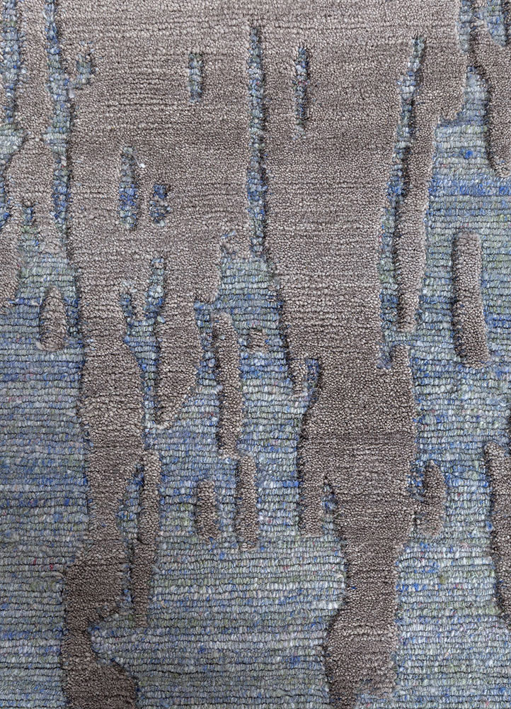 aprezo grey and black nylon hand knotted Rug - CloseUp