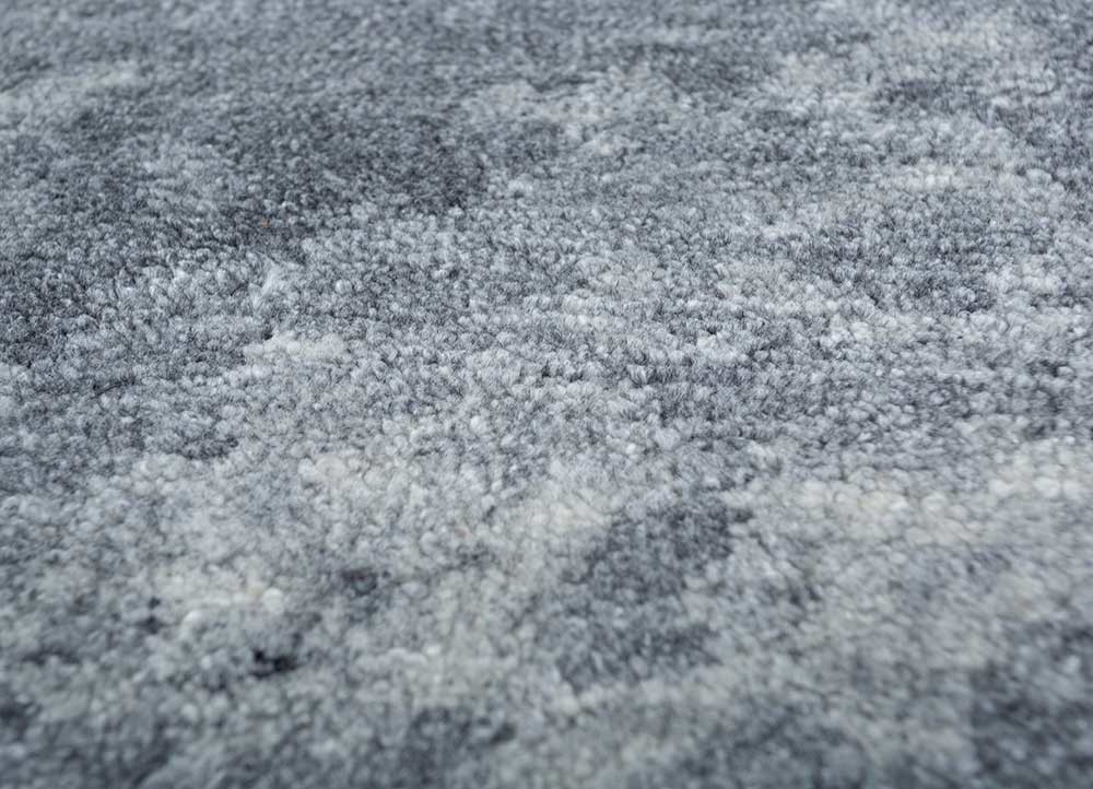 uvenuti blue wool hand knotted Rug - CloseUp