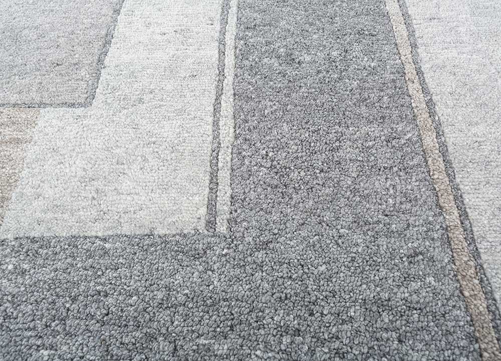 blythe grey and black wool hand knotted Rug - CloseUp