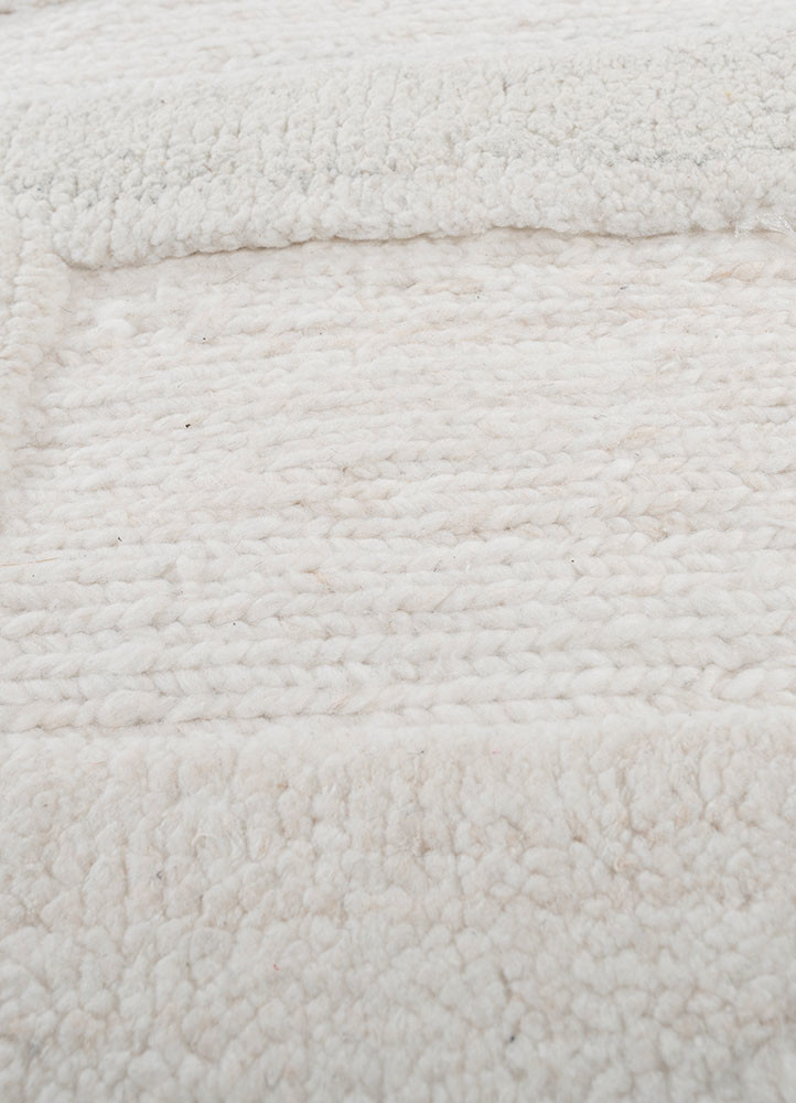 manifest ivory polyester hand knotted Rug - CloseUp manifest ivory polyester hand knotted Rug - CloseUp