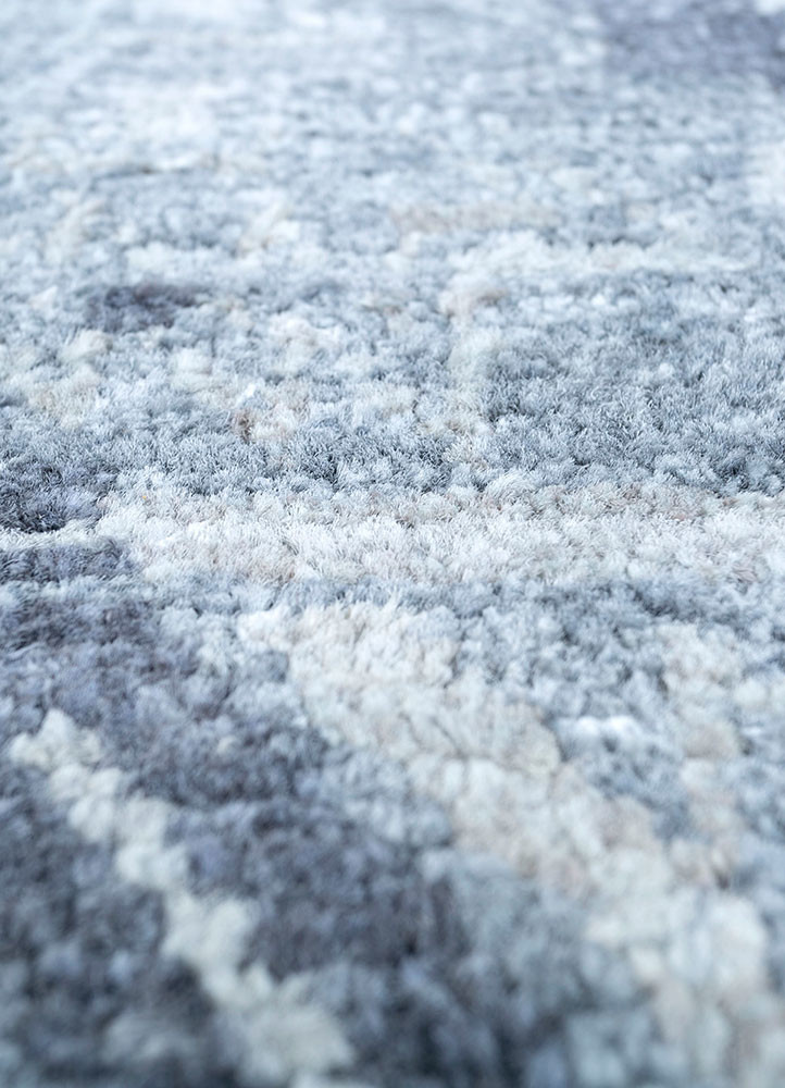 gulmarg blue silk hand knotted Rug - CloseUp gulmarg blue silk hand knotted Rug - CloseUp